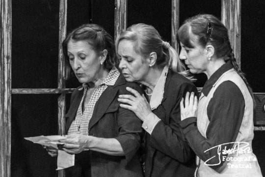 Mis tres hermanas. Entre ecos y sombras
