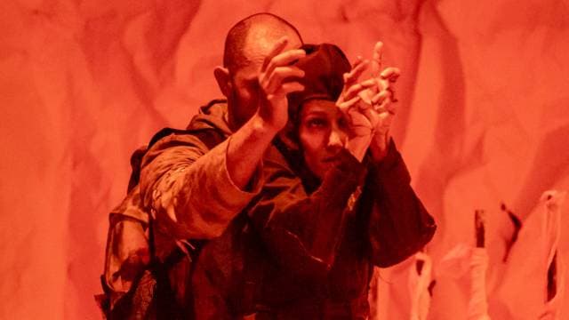 VESTIGIOS, la danza del olvido