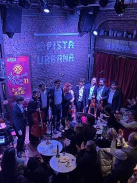 Aureliano Mosquera Orquesta - Presenta El apoderado